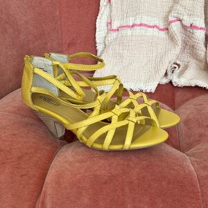 SEYCHELLES Stylish Yellow Strappy Sandals